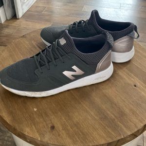 New balance shoes like new just to small size 9